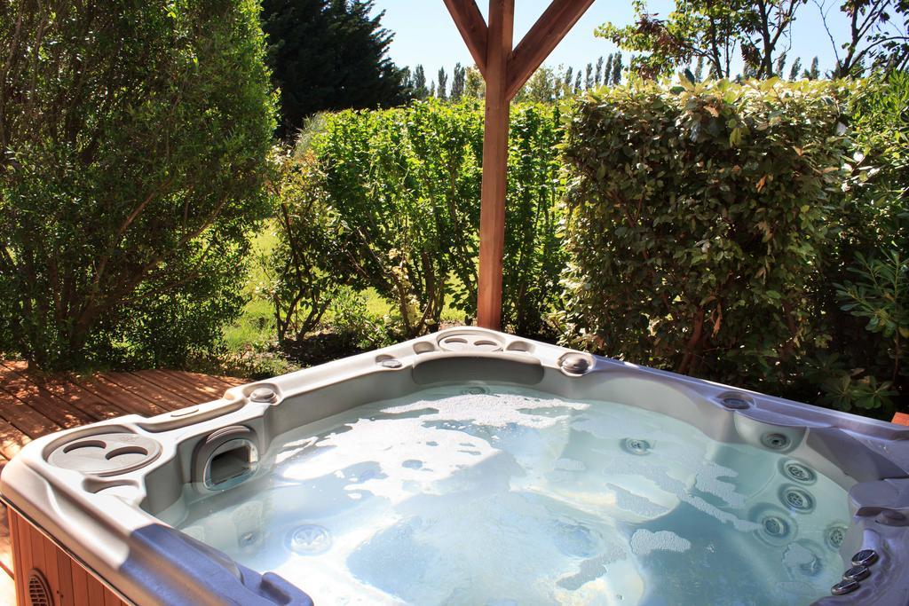 Gite Des Carmes And Spa ليه ثور المظهر الخارجي الصورة