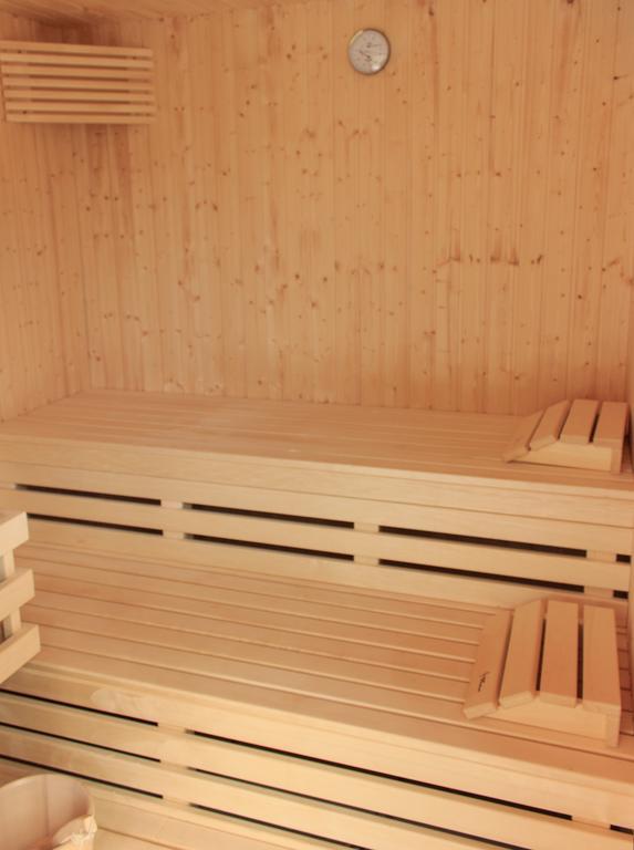 Gite Des Carmes And Spa ليه ثور المظهر الخارجي الصورة